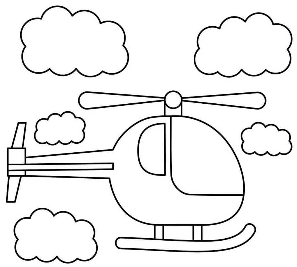 Вертолет среди облаков