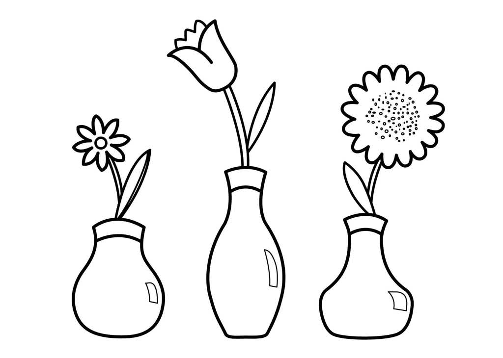 Три цветка в вазах