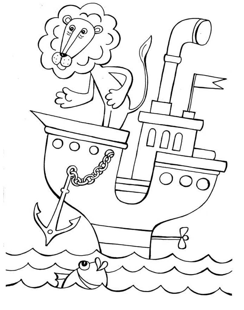 Бонифаций на кораблике в море