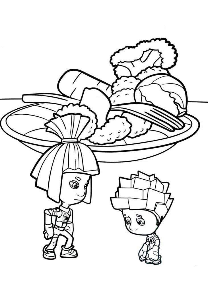 Симка и расстроенный Нолик у тарелки с овощами